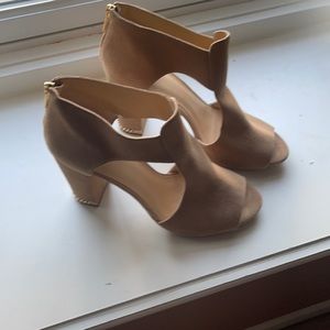 Stunning Michael Kors Suede Heels